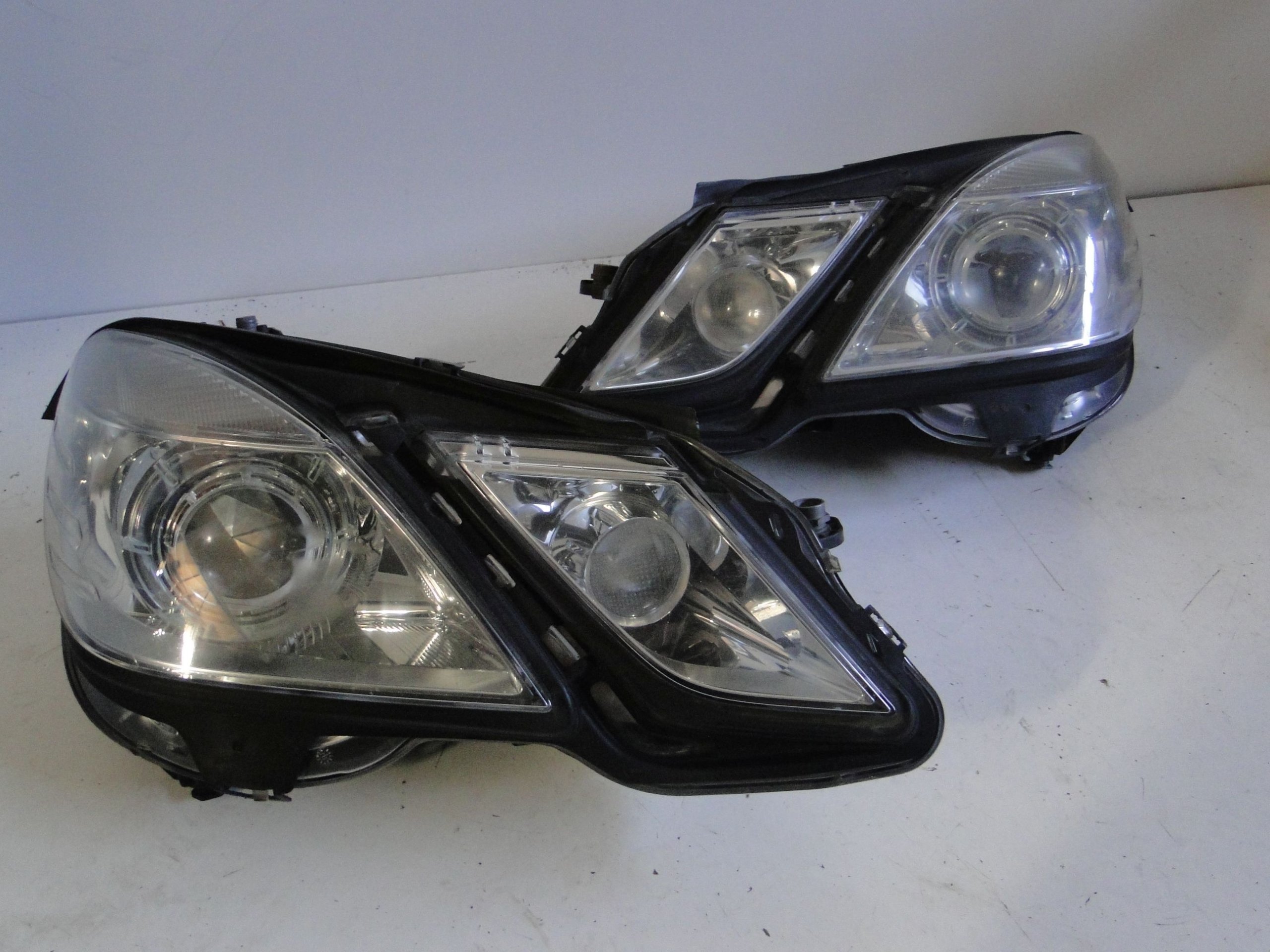 MERCEDES E KLASA 212 LAMPA XENON LEWA PRAWA KSENON KOMPLET
