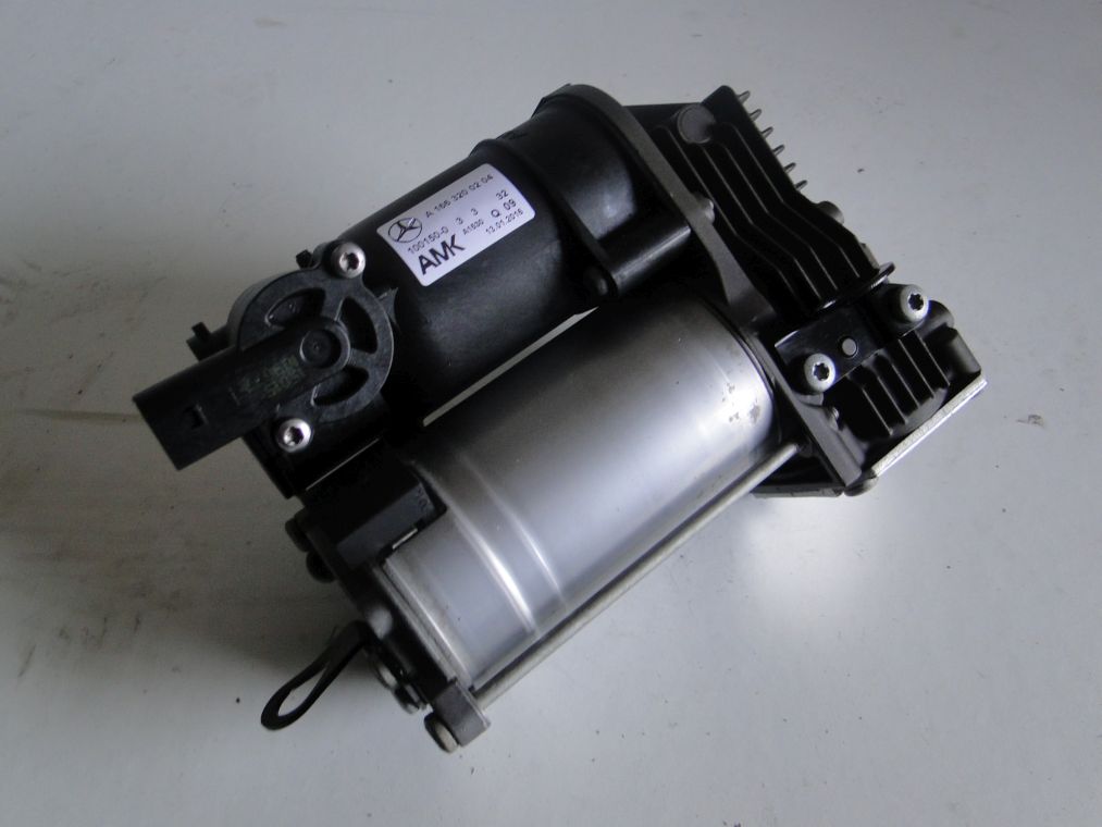 MERCEDES POMPA ZAWIESZENIA KOMPRESOR A1663200204