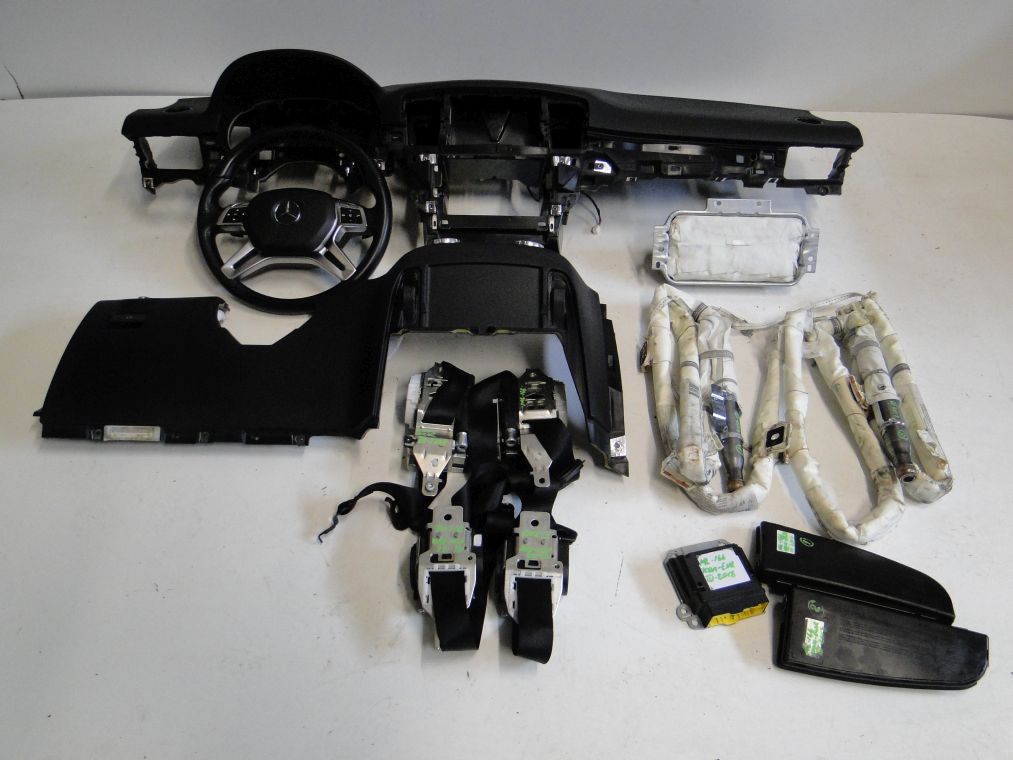 MERCEDES ML W166 GLE 292 COUPE KONSOLA DESKA