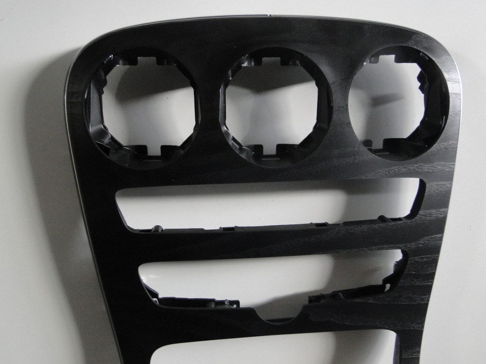 MERCEDES C KLASA W205 PANEL W KONSOLĘ RAMKA - obrazek 2