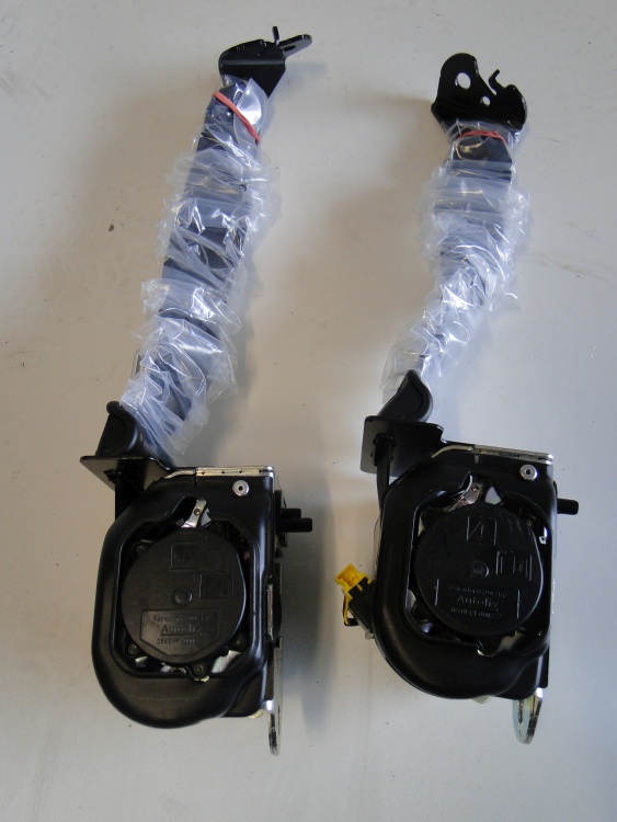 MERCEDES E KLASA W213 PASY BEZPIECZEŃSTWA KOMPLET NOWE FV - obrazek 5