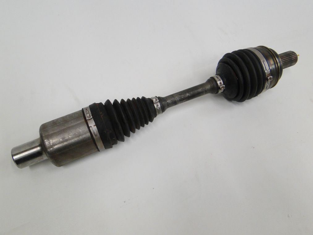 MERCEDES C KLASA W204 PÓŁOŚ PRAWA LEWA 4 MATIC - obrazek 2