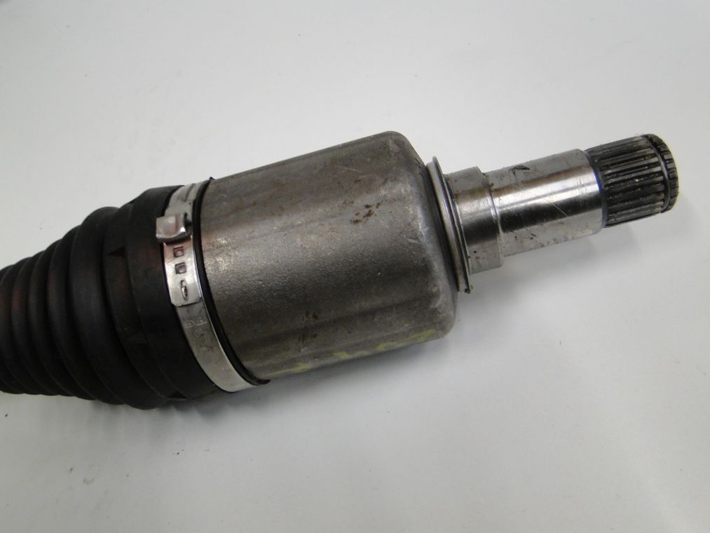 MERCEDES C KLASA W204 PÓŁOŚ PRAWA LEWA 4 MATIC - obrazek 7