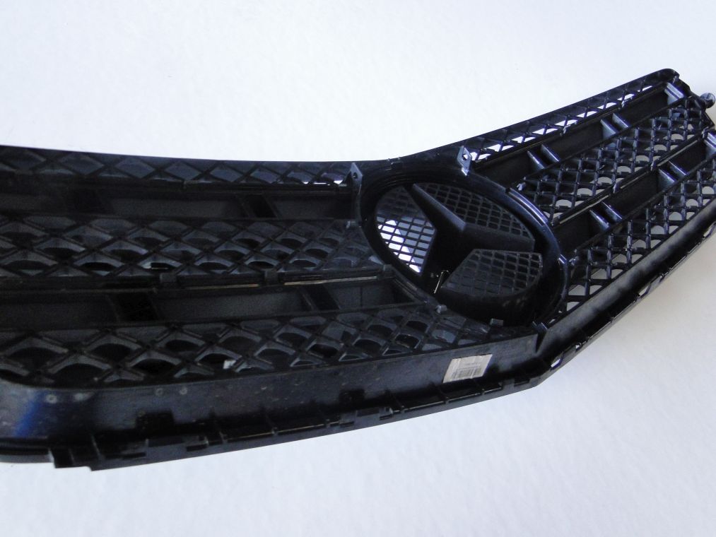 MERCEDES C KLASA W204 PO LIFCIE COUPE GRILL ATRAPA AMG - obrazek 4