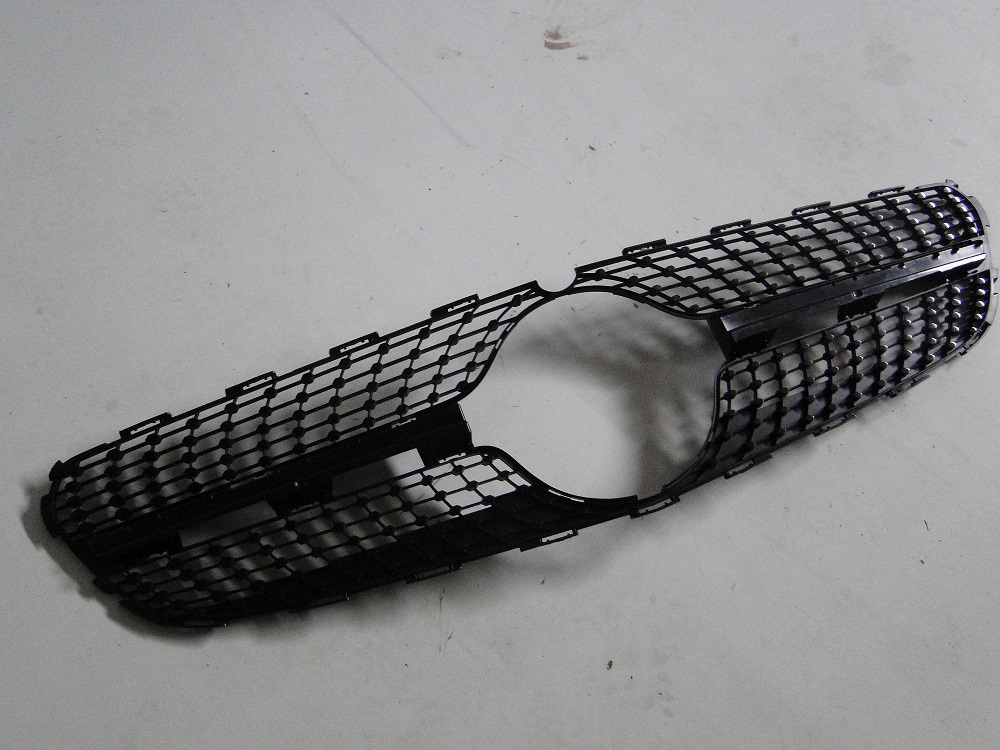 MERCEDES S KLASA W217 GRILL ATRAPA A2178800283