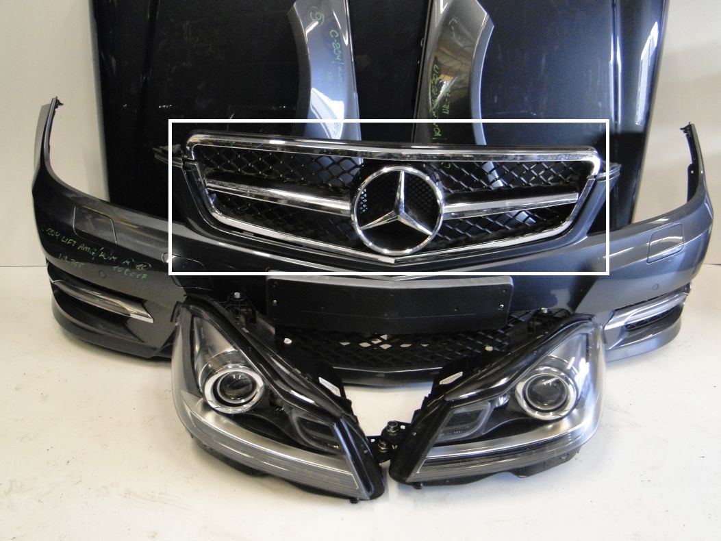 MERCEDES C KLASA W204 COUPE GRILL ATRAPA AMG