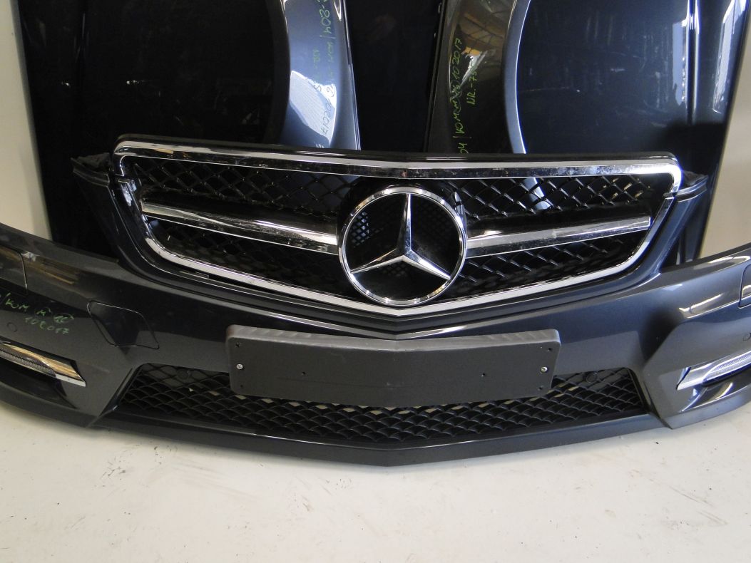 MERCEDES C KLASA W204 COUPE GRILL ATRAPA AMG - obrazek 2