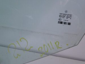 MERCEDES E KLASA W212 SZYBA PRZEDNA LEWA 2011