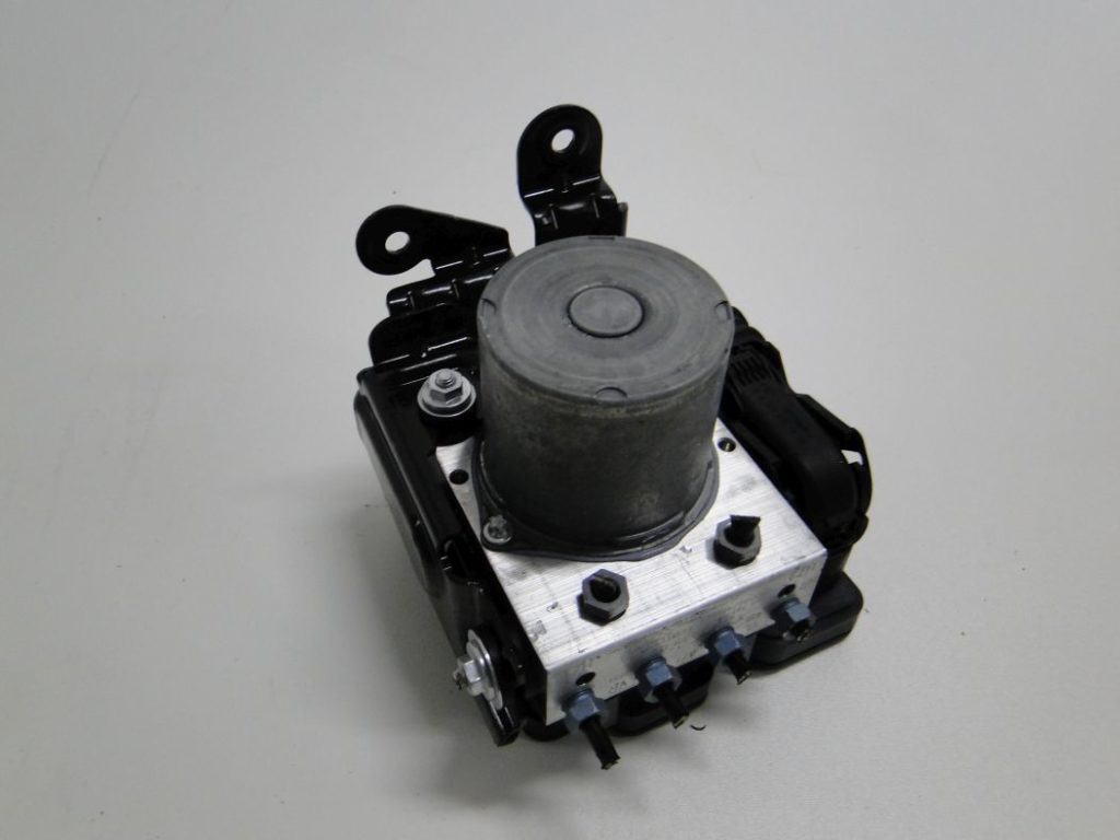 MERCEDES V KLASA W447 POMPA ABS-U A4479003802