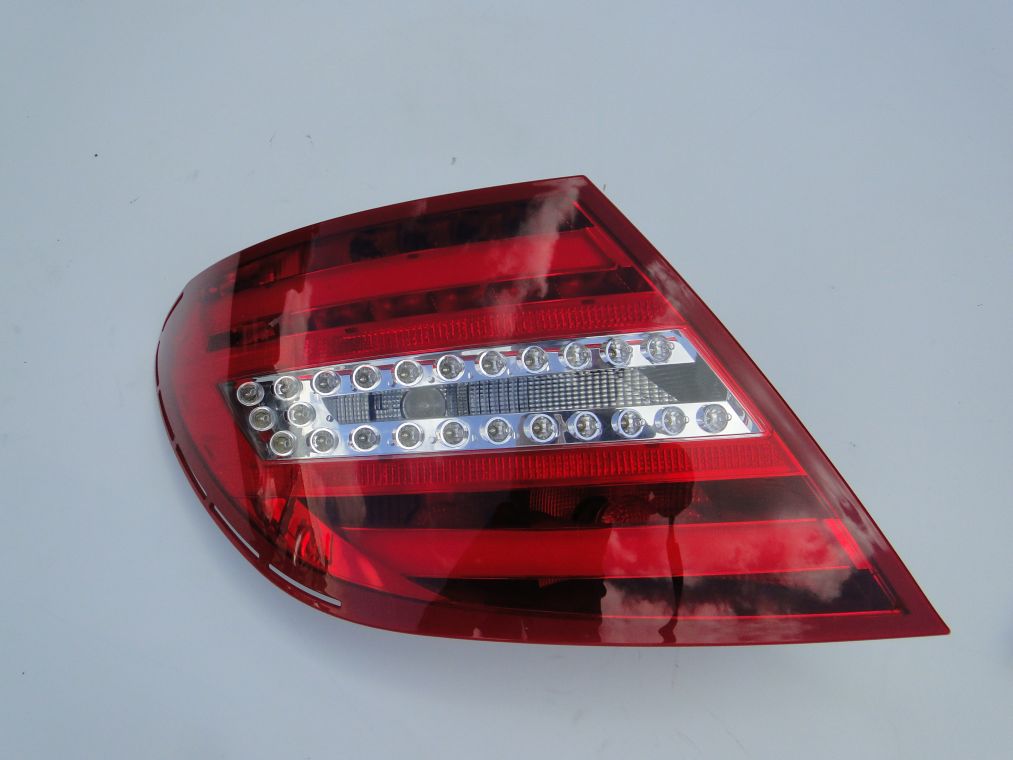 MERCEDES C KLASA W204 SEDAN PO LIFCIE LAMPA TYLNA LEWA - obrazek 2