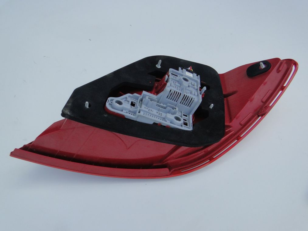 MERCEDES C KLASA W204 SEDAN PO LIFCIE LAMPA TYLNA LEWA - obrazek 4