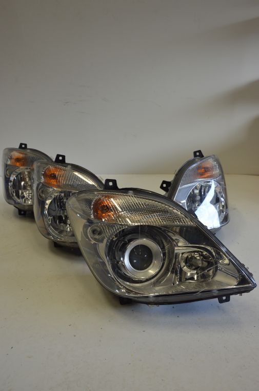 MERCEDES SPRINTER W906 LAMPA PRAWA XENON KSENON - obrazek 2