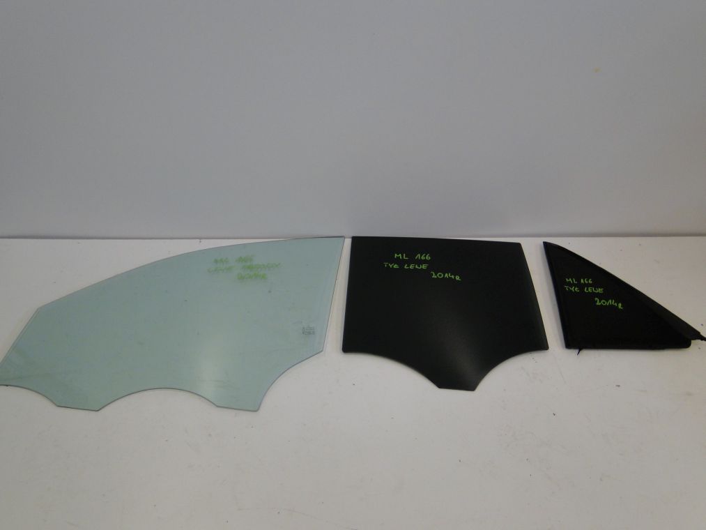 MERCEDES ML W166 SZYBA TRÓJKĄTNA TYLNA LEWA 2014 - obrazek 2