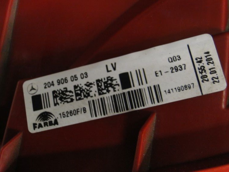 MERCEDES C KLASA 204 LIMUZYNA PO LIFCIE LAMPA PRAWA LEWA - obrazek 7