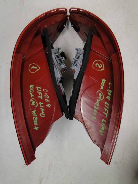 MERCEDES C KLASA 204 LIMUZYNA PO LIFCIE LAMPA PRAWA LEWA - obrazek 9