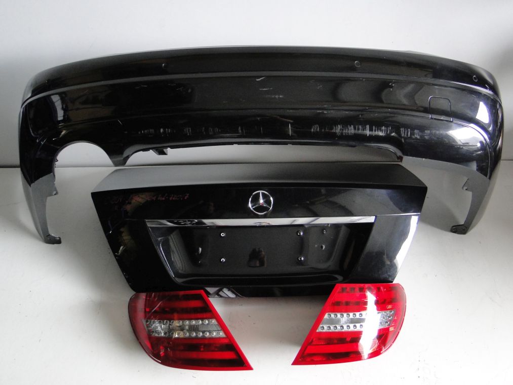 MERCEDES C KLASA W204 PO LIFCIE ZDERZAK KLAPA LAMPA