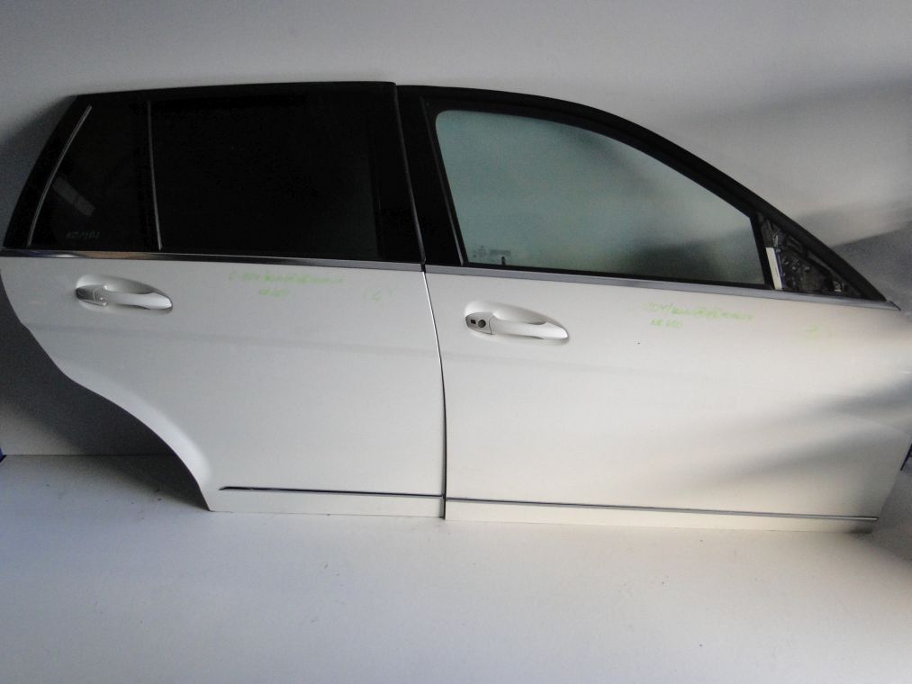 MERCEDES C KLASA W204 KOMBI PO LIFCIE DRZWI PRZEDNIE PRAWE TYLNE