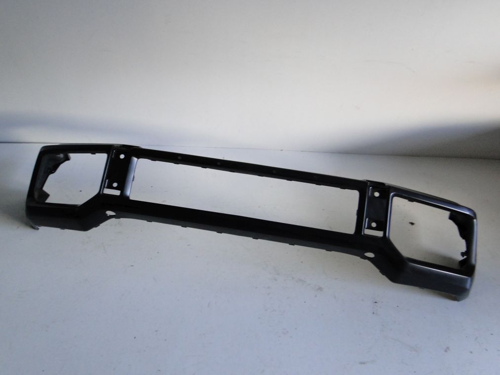 MERCEDES G KLASA W463 PO LIFCIE ZDERZAK AMG 63 / 65 PRZEDNI