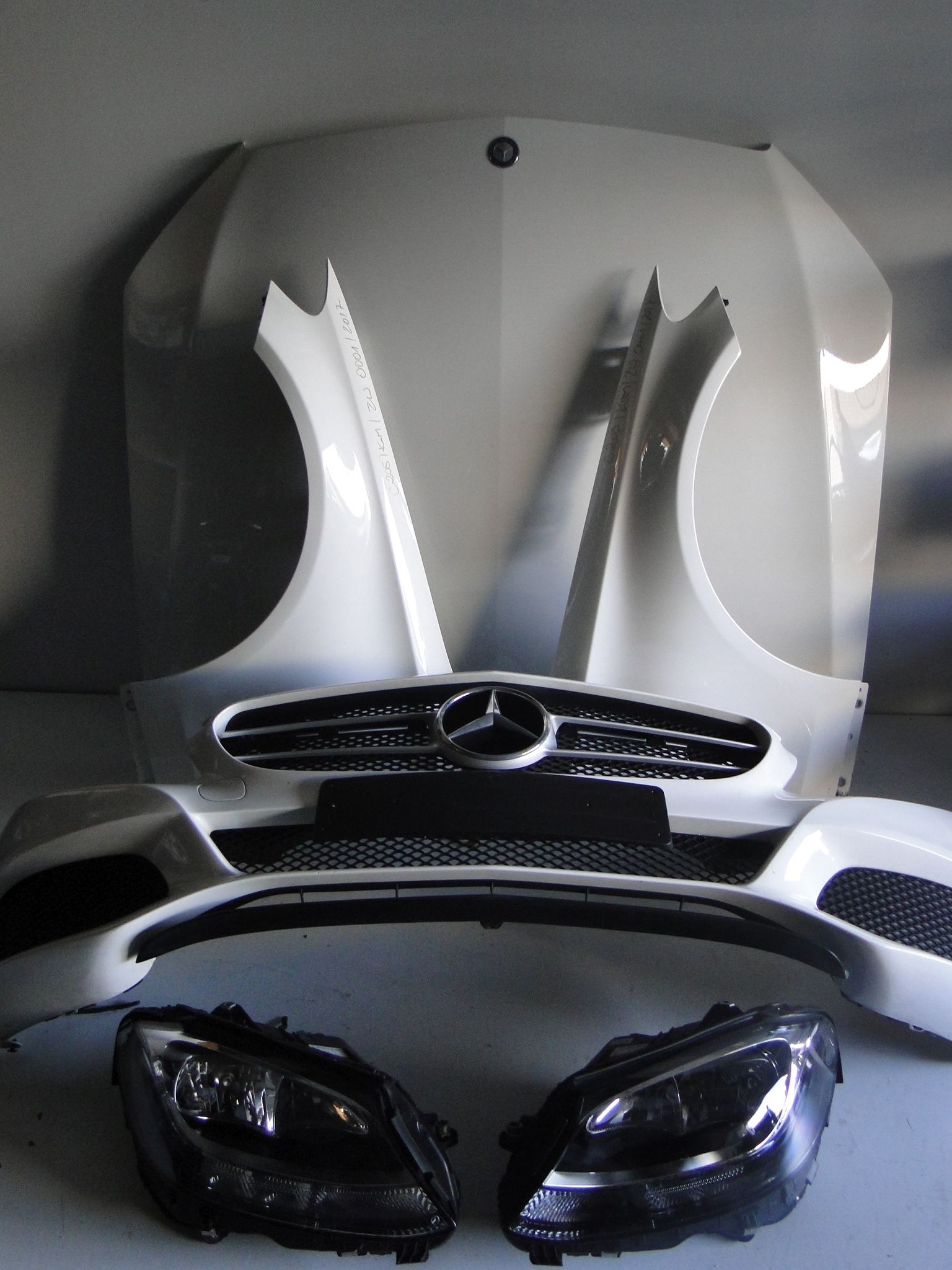 MERCEDES C KLASA W205 SPORT PAKIET ZDERZAK PRZEDNI