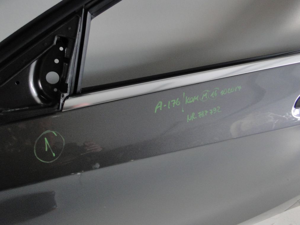 MERCEDES A KLASA W176 DRZWI LEWE TYLNE KOLOR 787 - obrazek 3