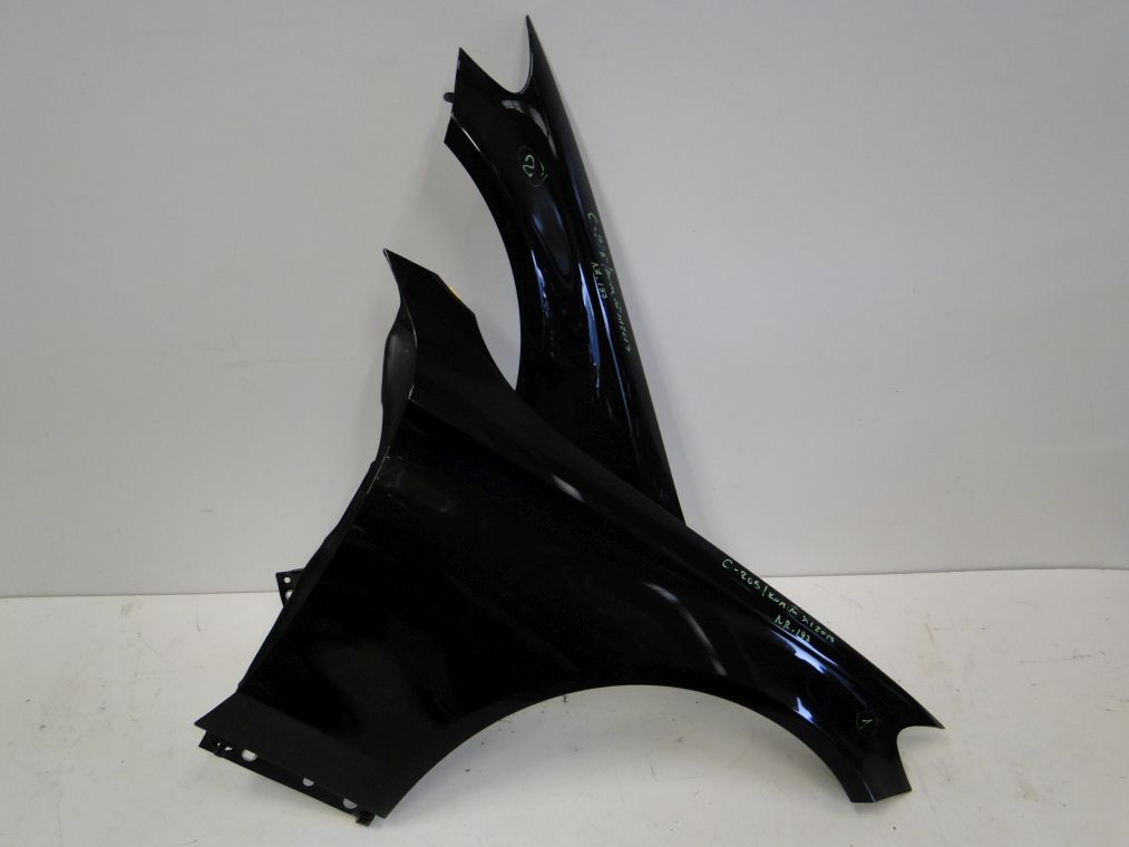 MERCEDES C KLASA W205 BŁOTNIK PRAWY LEWY KOLOR 197 - obrazek 6