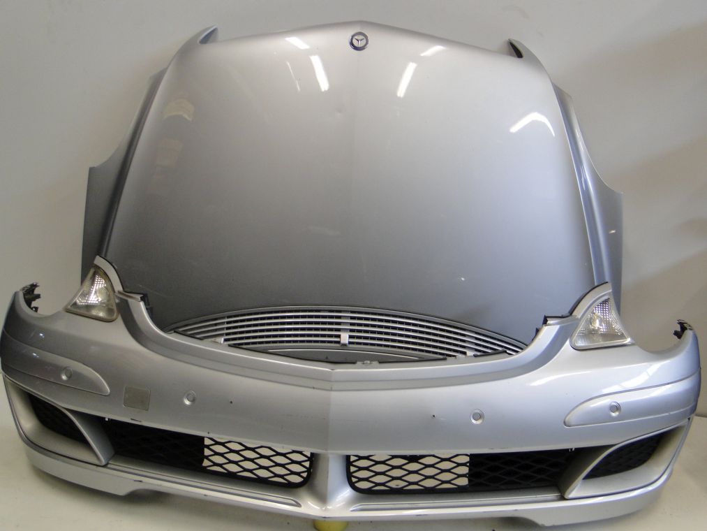 MERCEDES R KLASA W251 PRZED LIFTEM ZDERZAK PRZEDNI