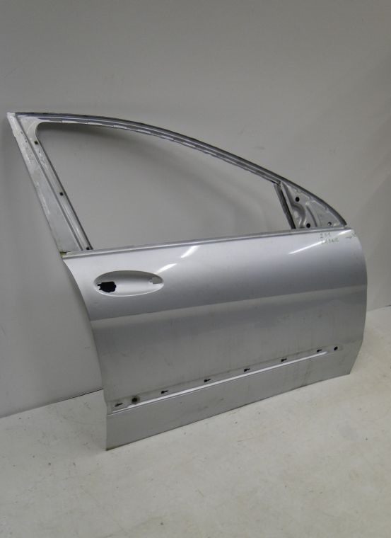 MERCEDES R KLASA W251 DRZWI PRZEDNIE PRAWE - obrazek 4