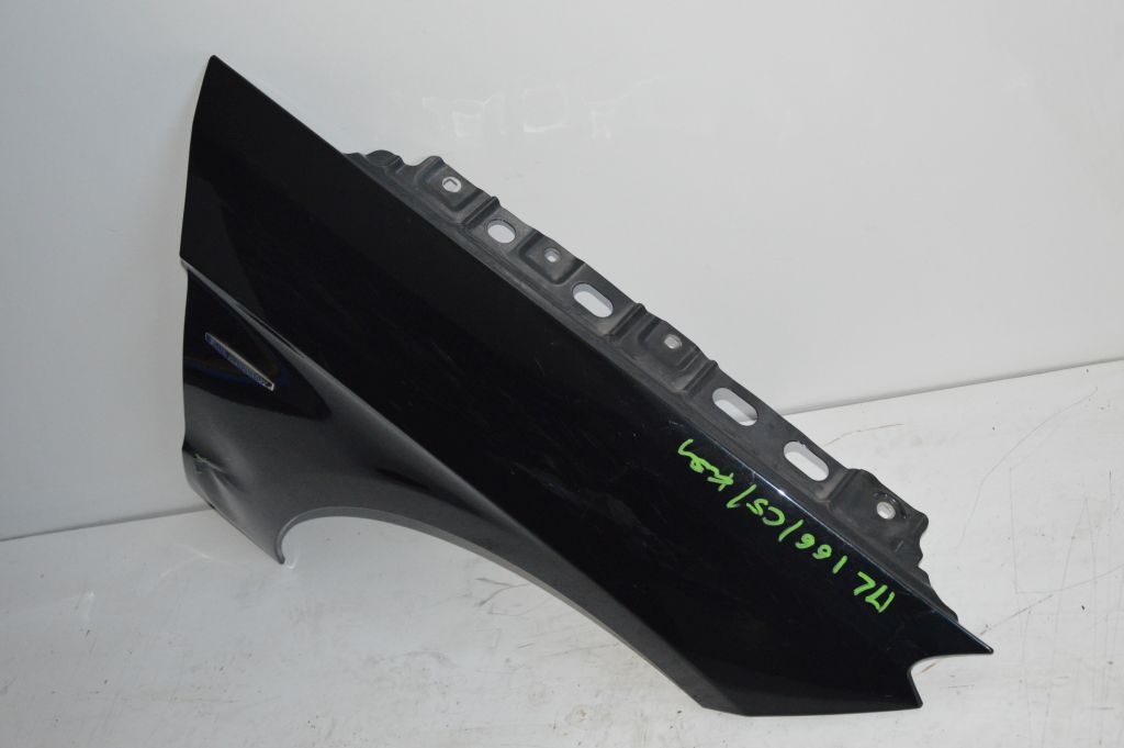 MERCEDES ML W166 BŁOTNIK PRZEDNI PRAWY