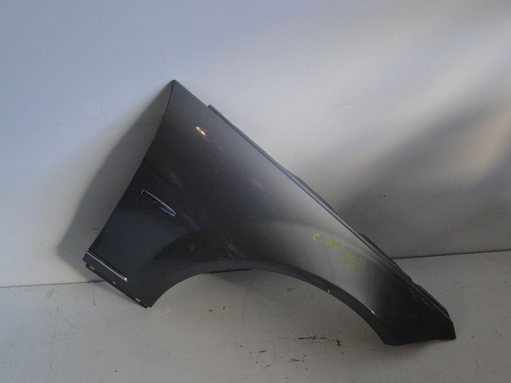 MERCEDES C KLASA W204 PO LIFCIE BŁOTNIK PRZEDNI PRAWY