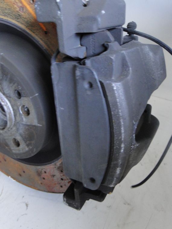 MERCEDES ML W166 GL ZACISK PRZEDNI AMG PRAWY LEWY - obrazek 2