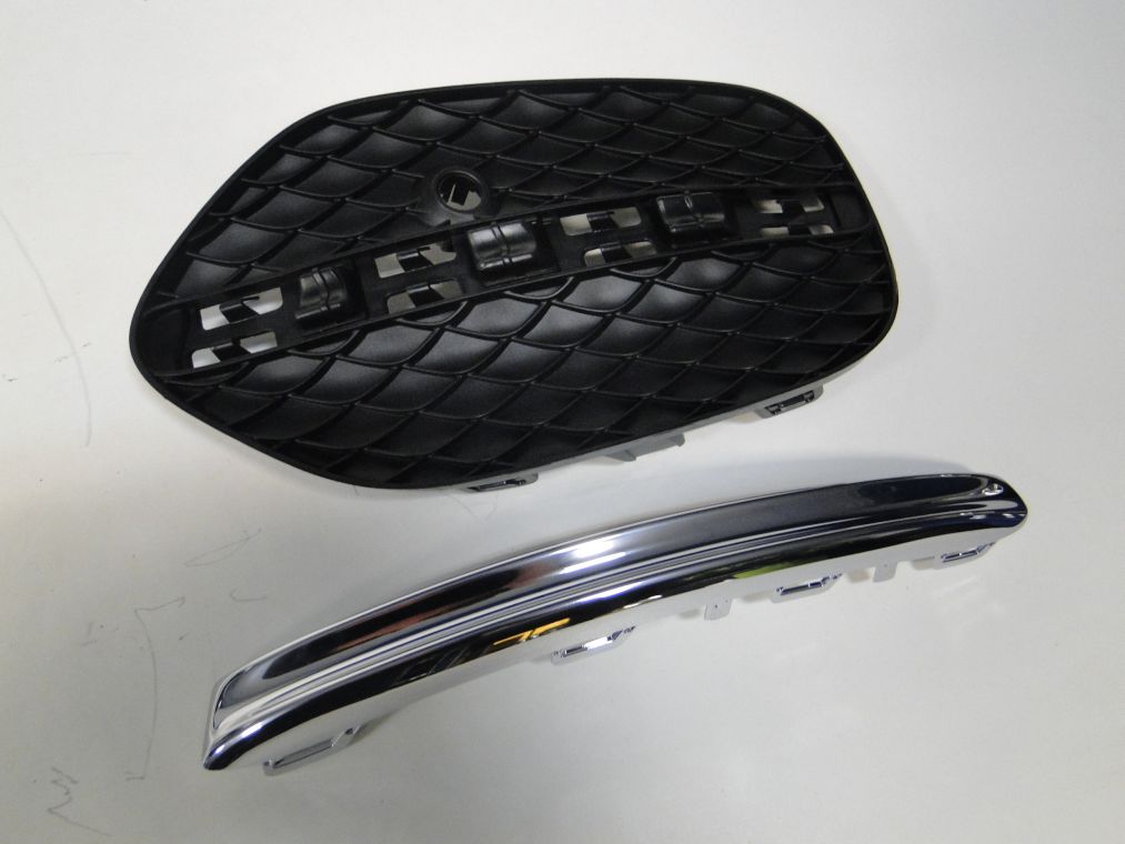 MERCEDES GLE 292 LISTWA CHROM PRAWA - obrazek 2