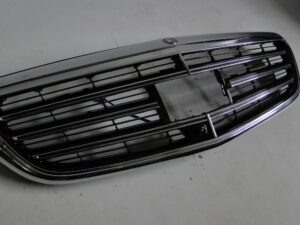 MERCEDES E KLASA W213 GRILL ATRAPA