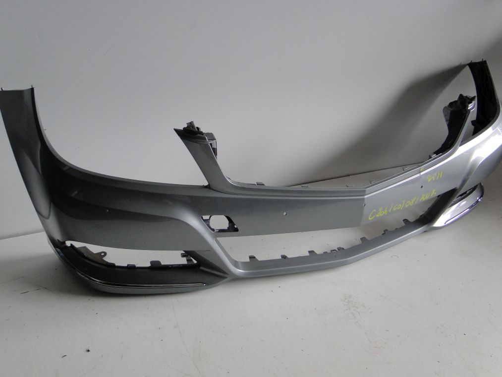 MERCEDES C KLASA 204 ELEGANCE PO LIFCIE ZDERZAK PRZEDNI