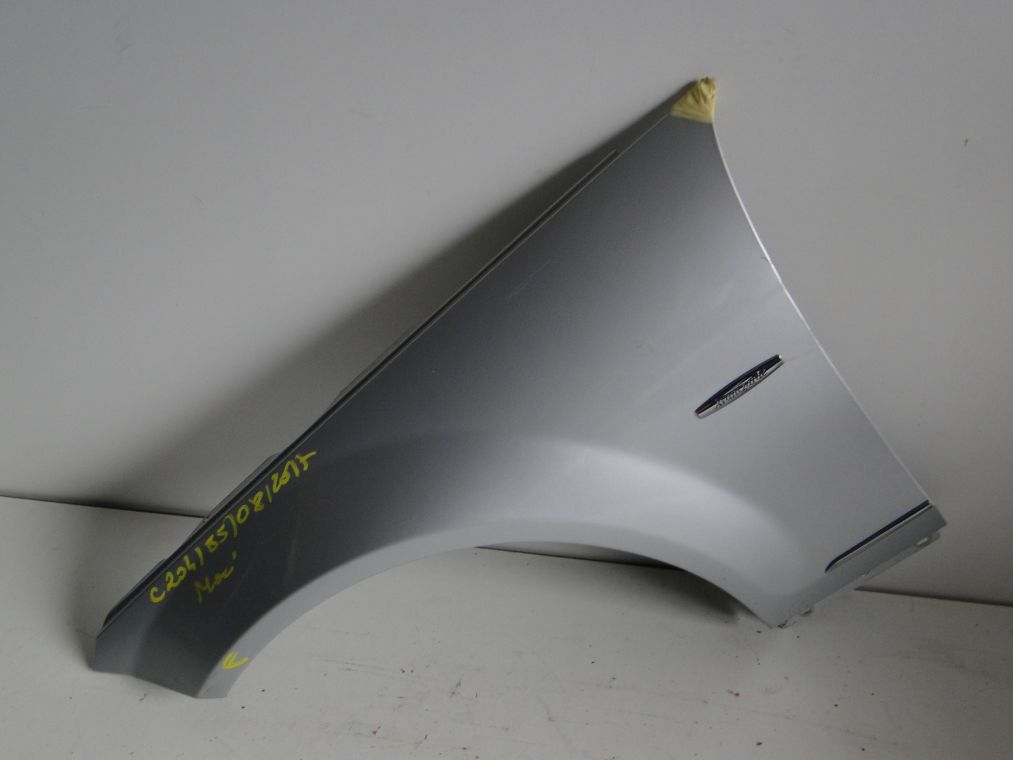 MERCEDES C KLASA W204 PO LIFCIE BŁOTNIK PRZEDNI LEWY