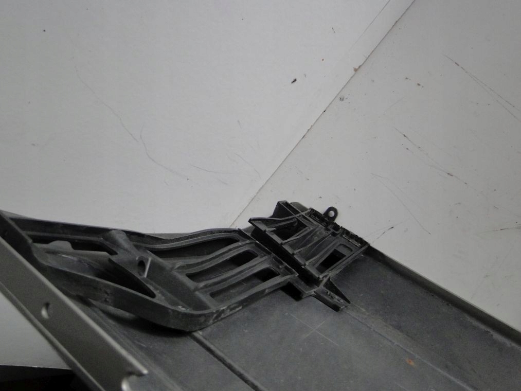 MERCEDES E KLASA W211 CLASSIC PO LIFCIE ZDERZAK TYLNY - obrazek 9