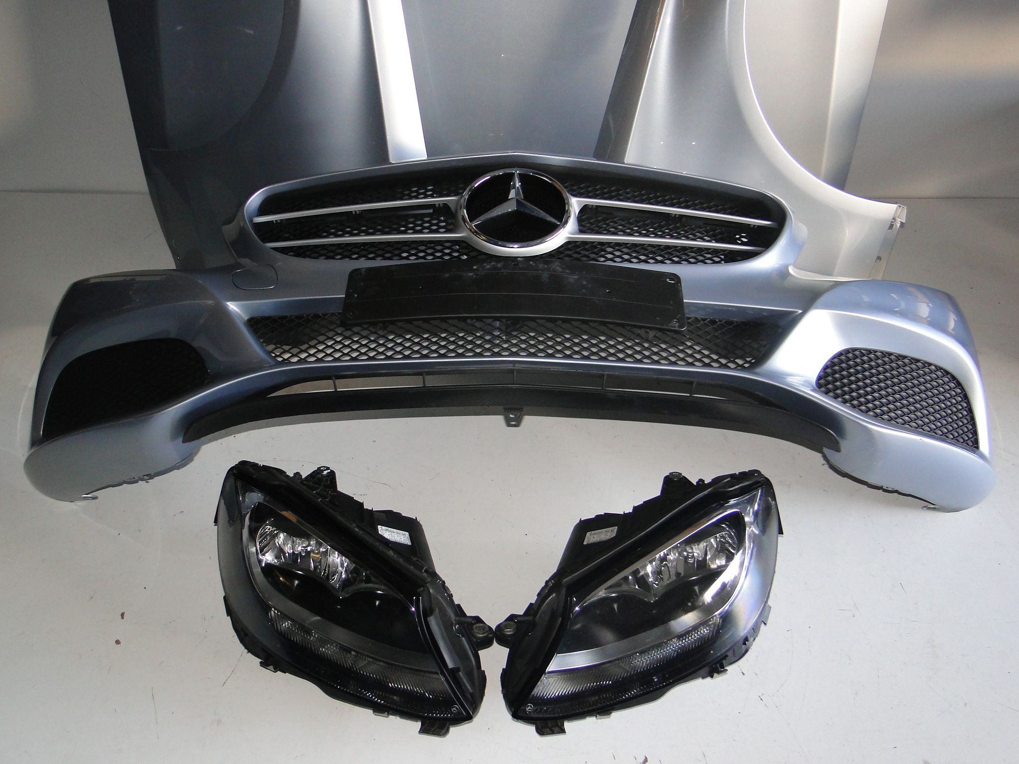 MERCEDES C KLASA W205 ZDERZAK MASKA BŁOTNIKI LAMPA - obrazek 2