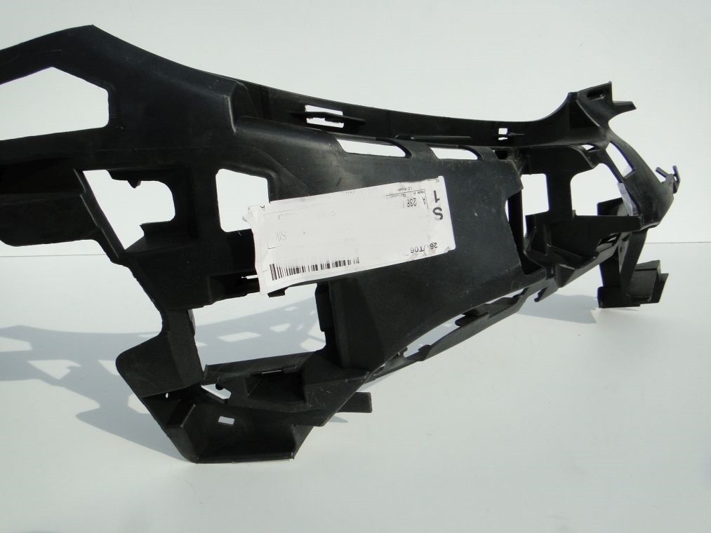 MERCEDES E KLASA W238 RAMA ZDERZAKA PRAWA LEWA