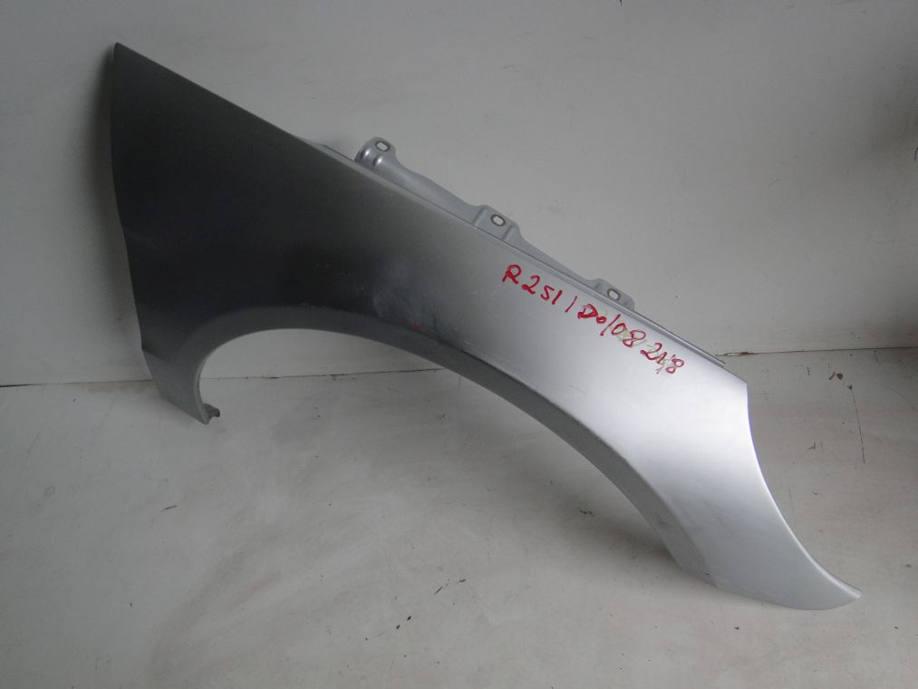 MERCEDES R KLASA W251 BŁOTNIK PRZEDNI PRAWY - obrazek 2