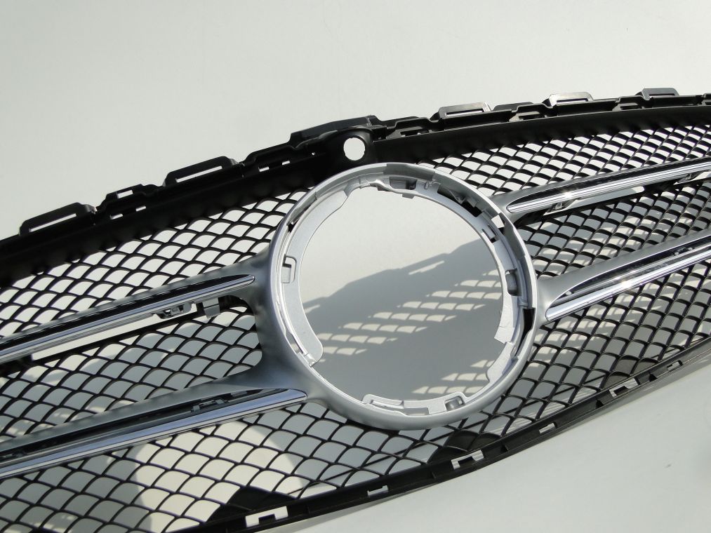 MERCEDES C KLASA W205 PO LIFCIE GRILL ATRAPA NA KAMERĘ - obrazek 3