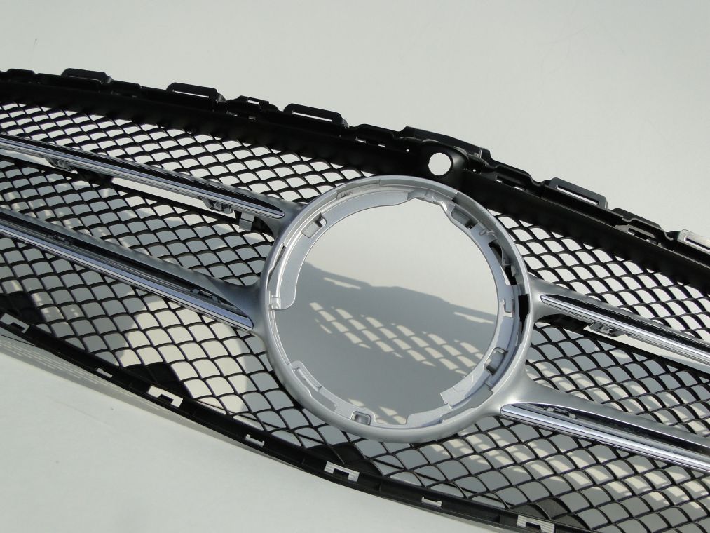 MERCEDES C KLASA W205 PO LIFCIE GRILL ATRAPA NA KAMERĘ - obrazek 5