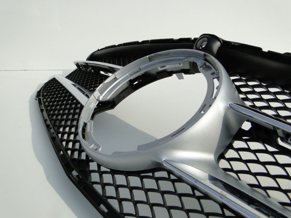 MERCEDES C KLASA W205 PO LIFCIE GRILL ATRAPA NA KAMERĘ - obrazek 13