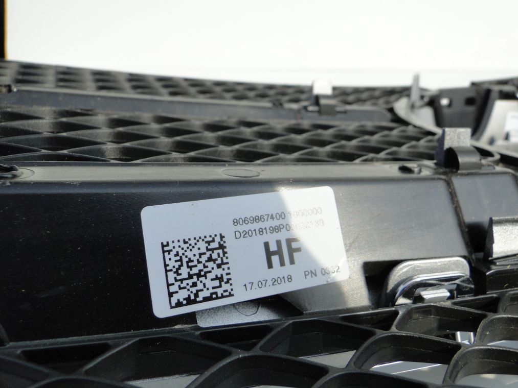 MERCEDES C KLASA W205 PO LIFCIE GRILL ATRAPA NA KAMERĘ - obrazek 15