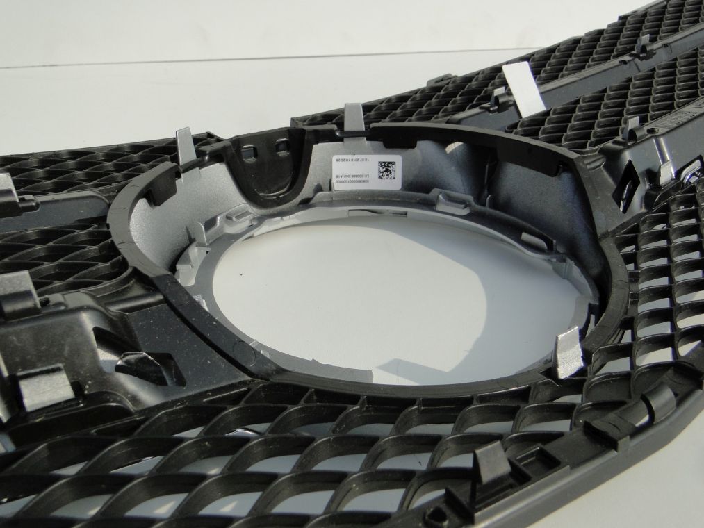 MERCEDES C KLASA W205 PO LIFCIE GRILL ATRAPA NA KAMERĘ - obrazek 16