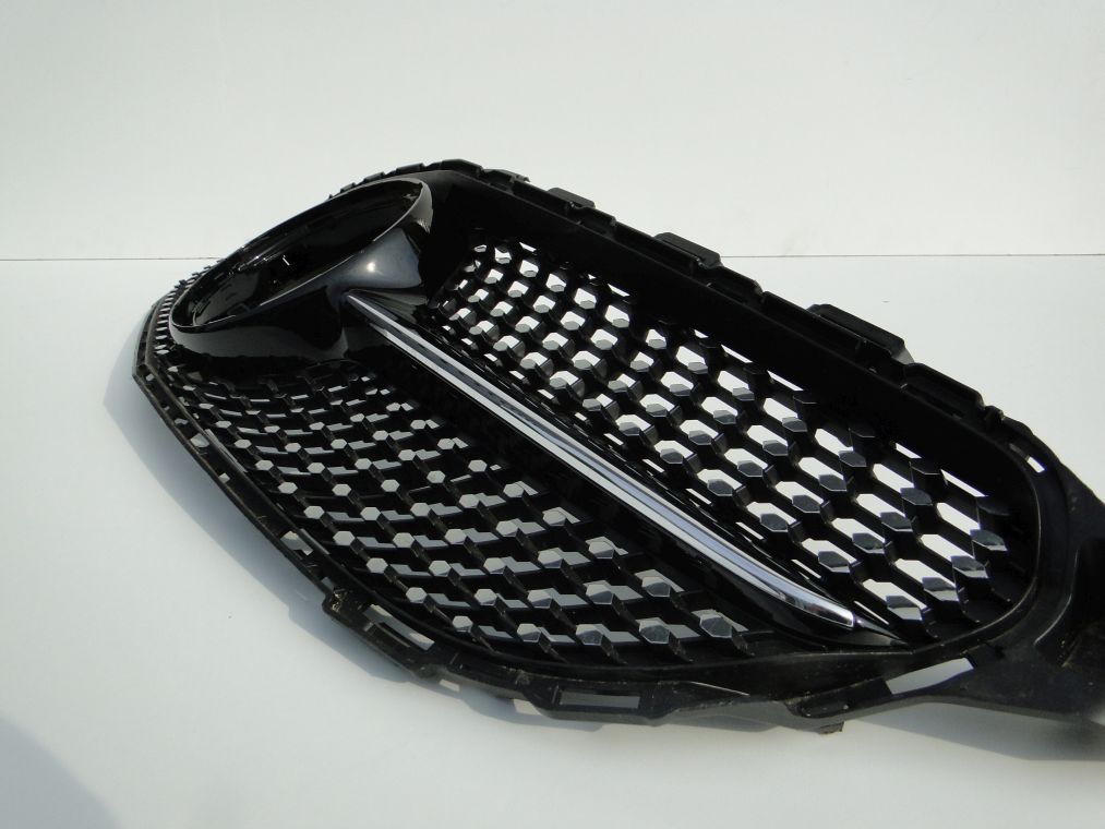 MERCEDES C KLASA W205 PO LIFCIE GRILL ATRAPA BEZ KAMERY - obrazek 9