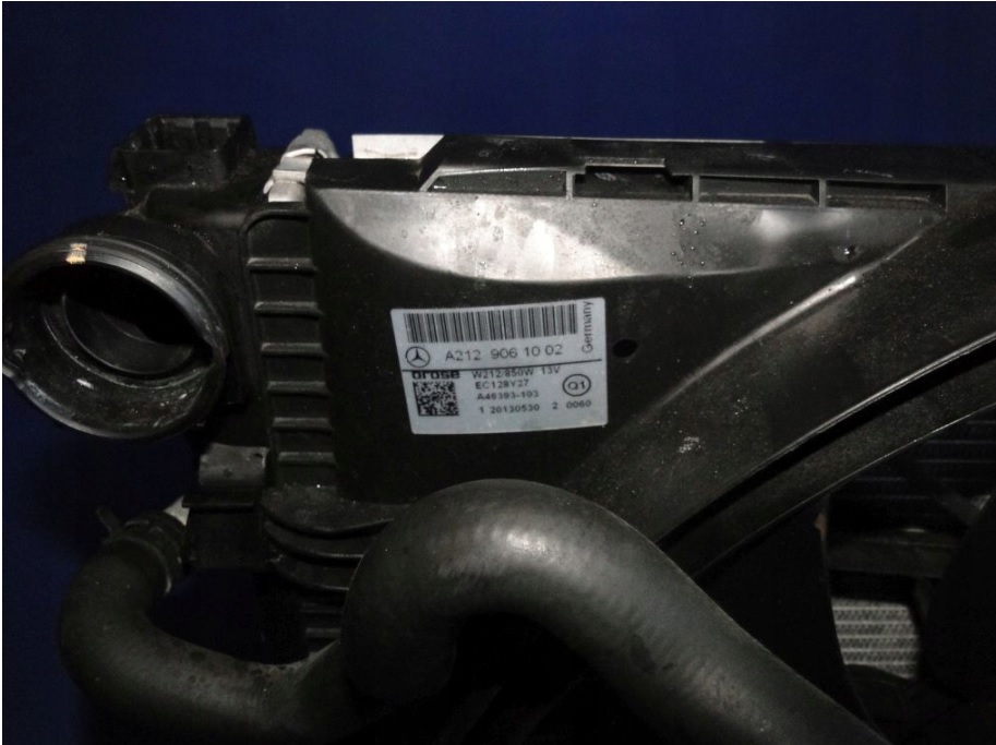 MERCEDES W207 W212 W204 W218 R172 KOMPLET CHŁODNIC - obrazek 2