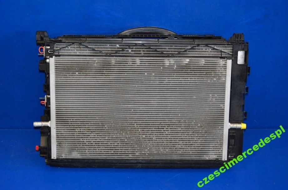 MERCEDES B W246 CLA 176 A W176 CHŁODNICA E 4.5 AMG