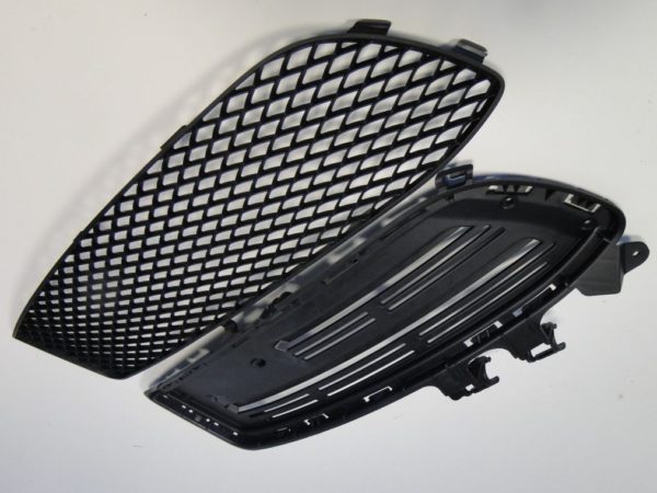 MERCEDES A KLASA W176 ZDERZAK AMG BEZ PTC BEZ SPRYSKIWACZA