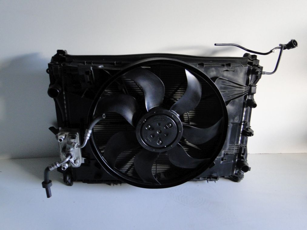 MERCEDES E KLASA W213 KOMPLET CHŁODNIC KLIMA WODA - obrazek 9