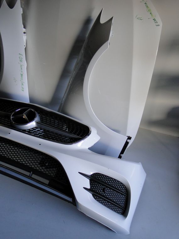 MERCEDES E KLASA W238 ZDERZAK AMG PRZEDNI - obrazek 6