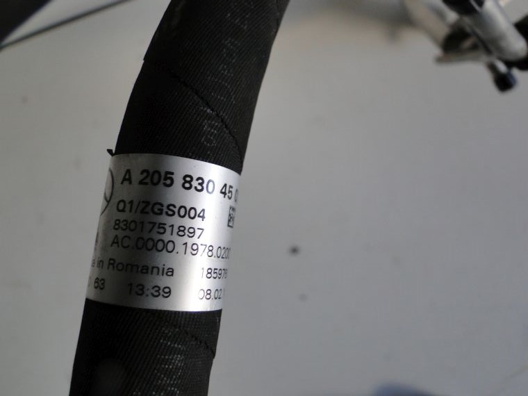 MERCEDES C KLASA 205 WĄŻ KLIMATYZACJI A2058304502 - obrazek 4